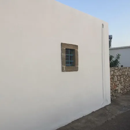 Locust Tree House Semesterbostad